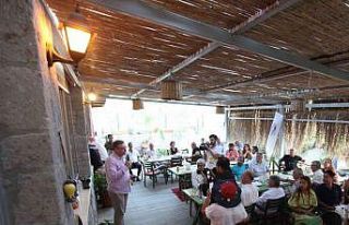 Basın emekçileri, düzenlenen gecede buluştu