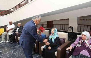 Başkan Büyükkılıç’tan Huzurevi sakinlerine...