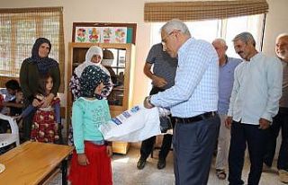 Başkan Güder’den minik kalplere bayram hediyesi