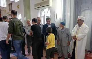 Başkan Gürkan, vatandaşlarla bayramlaştı