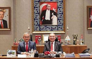 Başkan Işık, Bakan Bozdağ’a Kütahya’da yapılan...