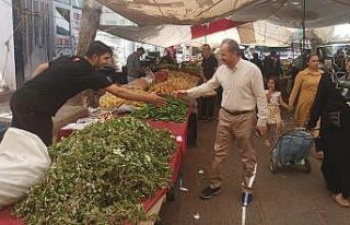 Başkan Kılınç, pazar esnafını ziyaret etti