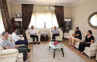 Başkan Oktay, eski belediye başkanını unutmadı