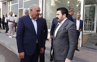 Başkan Sayan, Uçar ailesine taziye ziyaretinde bulundu