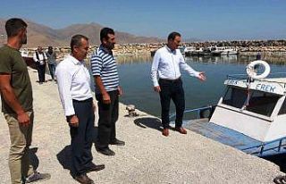 Başkan Süer’den tekneleri karaya oturan balıkçılara...
