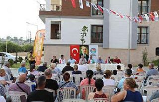 Başkan Tarhan, TOKİ sakinleri ile ’Halk Günü’nde...