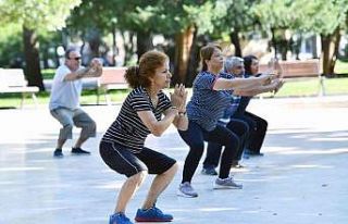Başkentliler güne Büyükşehir parklarında sporla...