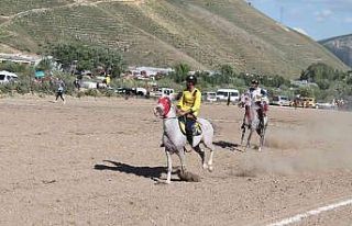 Bayburt’ta düşe kalka cirit