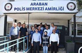 Bayramda görev yapan personeli ziyaret ettiler