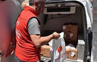 Belediyeden ihtiyaç sahibi kişilere bayram öncesi...