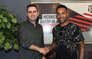 Beşiktaş’ta Alex Teixeira ile yollar ayrıldı