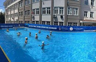 Beyoğlu’nda çocuklar, yazın tadını portatif...