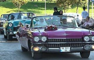 Bu düğün konvoyunu görenler dönüp bir daha baktı...