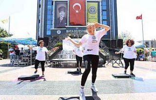 Buca’da semt evleri kursiyerlerinden yıl sonu sergisi