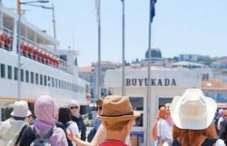 Büyükada’ya tur keyfi