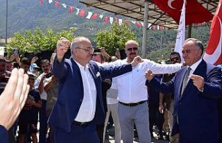 Büyükşehir çalışanlarından maaş zammına davullu...