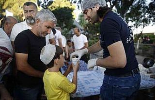 Büyükşehir, vatandaşlarla bayramlaştı