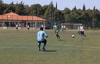 Çameli Belediyespor futbolda geleceğin yıldızlarını...
