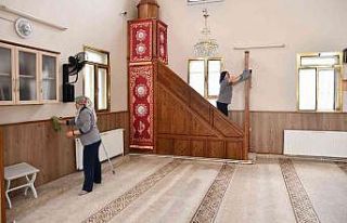 Camilerde bayram öncesi temizlik