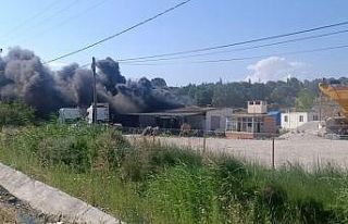 Çanakkale’de lastik tamircisi yangını