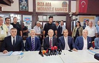 CHP Genel Başkanı Kılıçdaroğlu, muhtarlar ve...