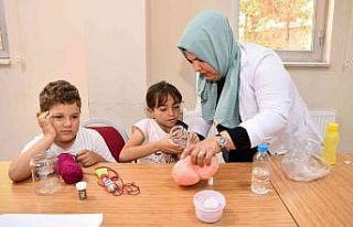 Çocuklar yaz tatilini verimli geçiriyor