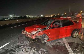 D-100’de 3 araç birbirine girdi: 1 yaralı