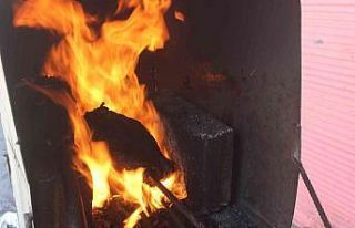 Demirci ustalarının kurban mesaisi