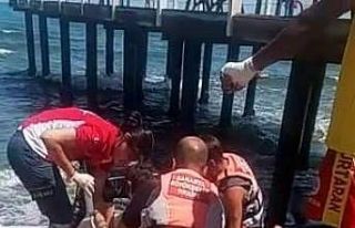 Derin sandığı iskeleden atlayınca olanlar oldu