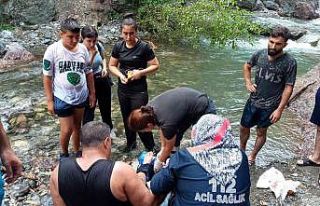 Doğa yürüyüşünde ayağı kırılan adam 4 kilometre...