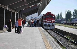 Doğu Ekspresi’nde bayram yoğunluğu