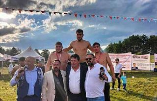 Döşemealtı Güreş takımı 21 madalyayla döndü