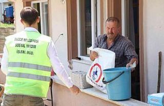 Düzce Belediyesi’nden selzedelere destek