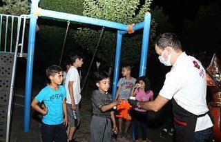 Efeler Belediyesi’nden sıcak havalarda serinleten...