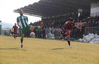 Elazığspor evinde, Elazığ Karakoçan deplasmanda...