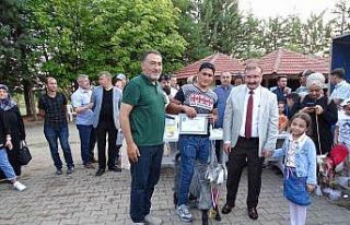 Emet’te oğlaklar podyuma çıktı