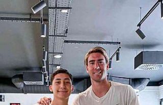 Emirhan İlkhan ara vermeden çalışıyor