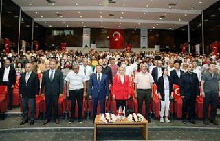 ERÜ’de “15 Temmuz Gecesi Sergilenen Milli Duruş”...