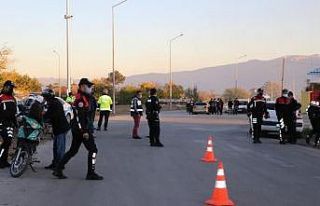 Erzincan’da çeşitli suçlardan aranan 12 kişi...