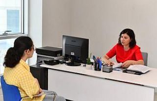 Esenyurt Belediyesi tercih döneminde öğrencilere...