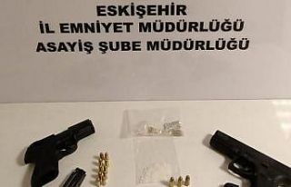 Eskişehir’de çok sayıda tabanca ve uyuşturucu...