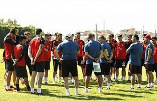 Eskişehirspor Teknik Direktörü Biçer: “Onur...