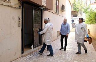 Evinde ölü bulundu, odasında pet şişe içinde...