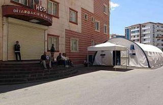 Evlat nöbetindeki ailelerin direnişi bin 54’üncü...