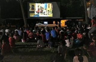 Eyyübiyeli çocuklar açık hava sineması ile buluştu