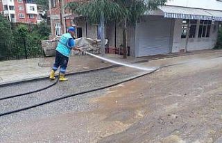 Fatsa’da selin getirdiği hafriyat birikintileri...