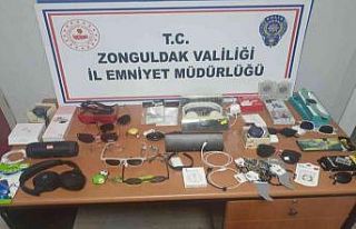 Festival stantlarını soyan zanlılar polisten kaçamadı