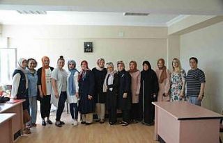 Gediz’de tarhana pişirme yarışması finalistleri...