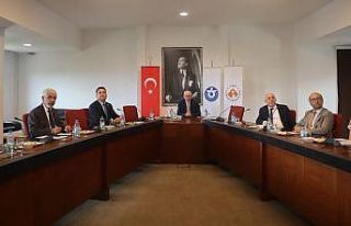 Gençlere ‘Üniversite İzmir’de Yaşanır’...