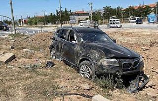 Gurbetçilerin kullandığı otomobiller çarpıştı,...